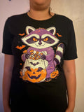 Trick or Treat Raccoon – Halloween Candy Thief T-Shirt (Unisex)